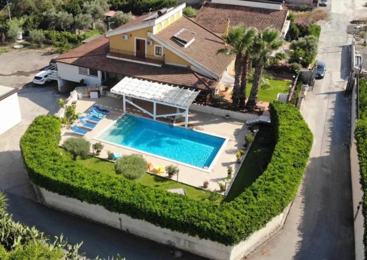B&B Vittoria House Carlentini Exterior photo