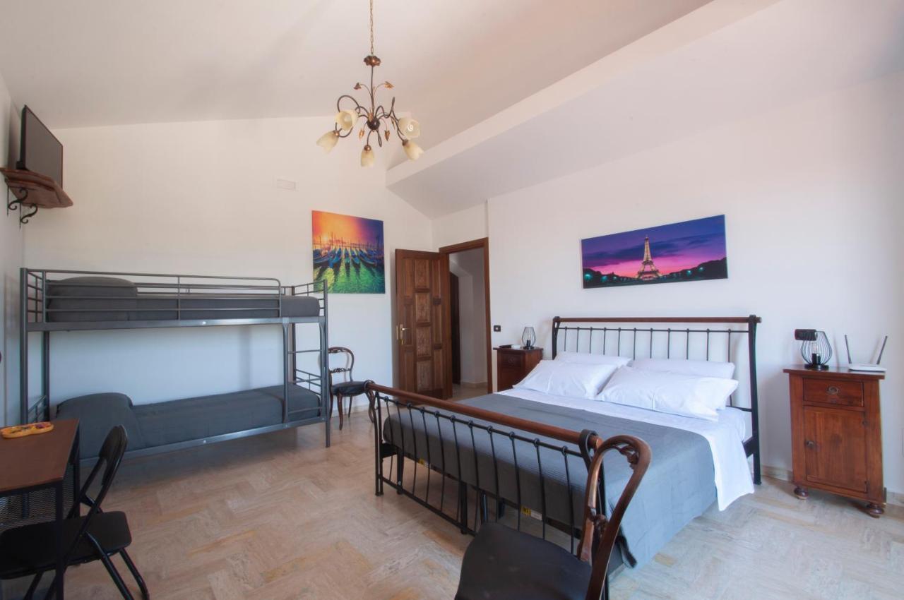 B&B Vittoria House Carlentini Exterior photo
